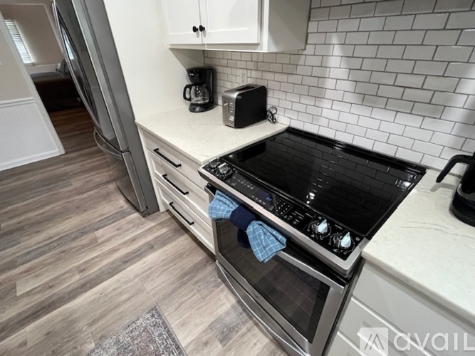 305 22nd Ave. N 3 Beds Single Family Home for Rent - Photo gallery 5