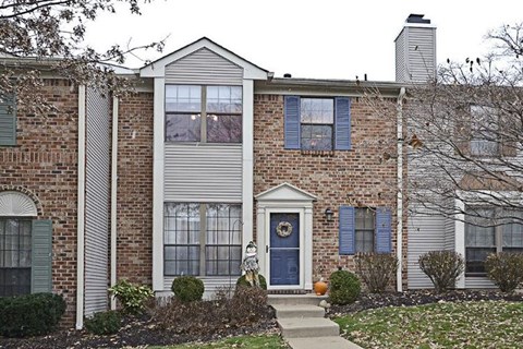 19 Woodward Ln 3 Beds Apartment for Rent