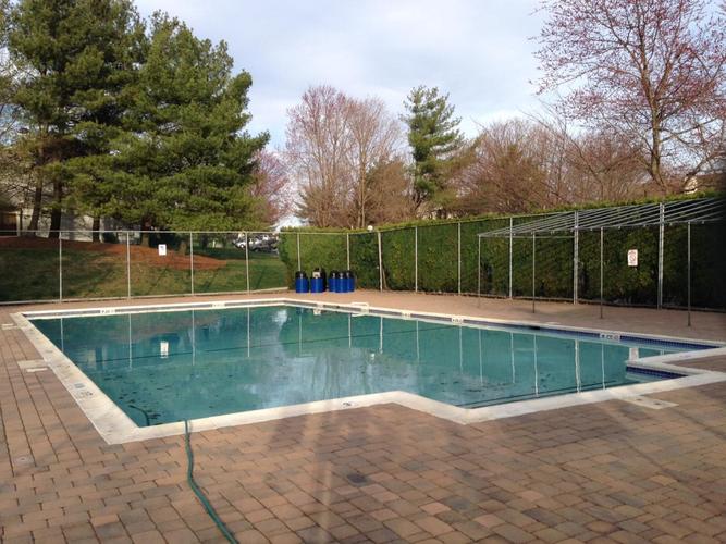 19 Woodward Ln 3 Beds Single Family Home for Rent - Photo gallery 3