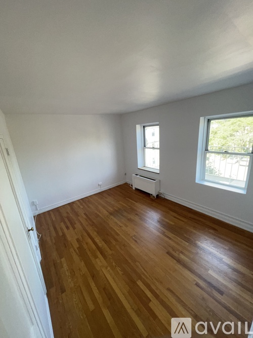 138 Woodside Green Studio Apartment for Rent - Photo gallery 2