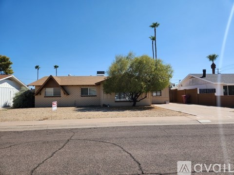 8207 East Mitchell Drive 3 Beds Apartment for Rent