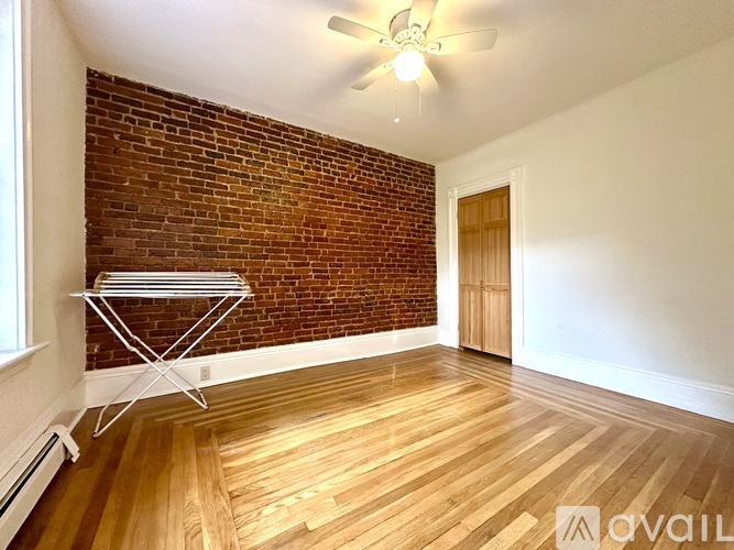 160 Franklin Street 2 Beds Single Family Home for Rent - Photo gallery 3