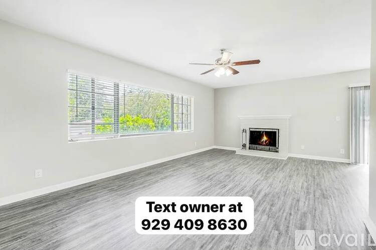 2135 Mercer Cir S 3 Beds Single Family Home for Rent - Photo gallery 2