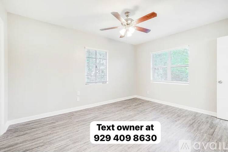 2135 Mercer Cir S 3 Beds Single Family Home for Rent - Photo gallery 3