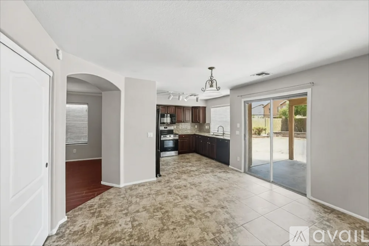 2172 S 160Th Ln 4 Beds Single Family Home for Rent - Photo gallery 3