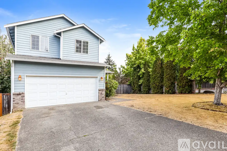 8526 148th Street Ct E 3 Beds Single Family Home for Rent - Photo gallery 1