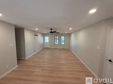 21 Forest View 4 Beds Apartment for Rent