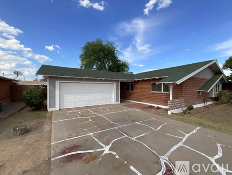 3545 W Sierra Vista Dr 3 Beds Apartment for Rent
