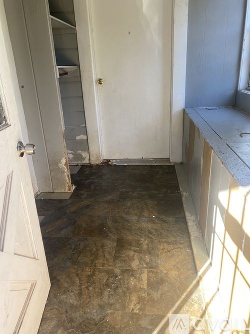 152 E Wichita St 2 Beds Apartment for Rent - Photo gallery 2