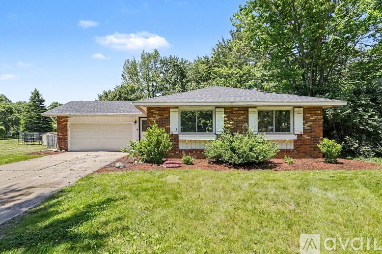 725 Chippewa Trl 3 Beds Single Family Home for Rent - Photo gallery 1