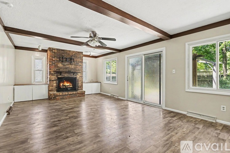 725 Chippewa Trl 3 Beds Single Family Home for Rent - Photo gallery 2