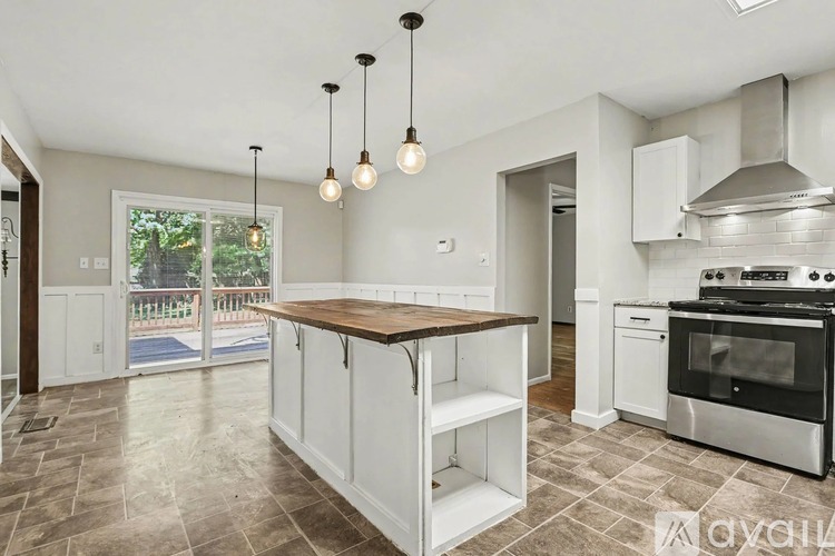 725 Chippewa Trl 3 Beds Single Family Home for Rent - Photo gallery 4