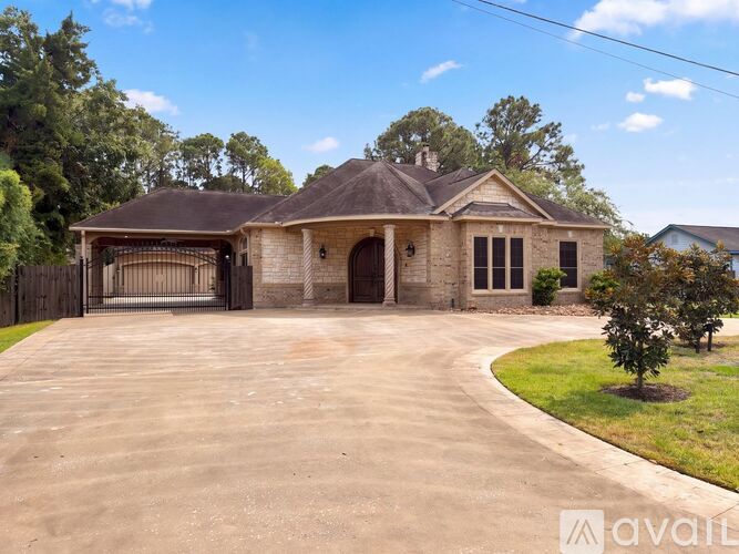 1006 Lewis Dr 4 Beds Single Family Home for Rent - Photo gallery 1