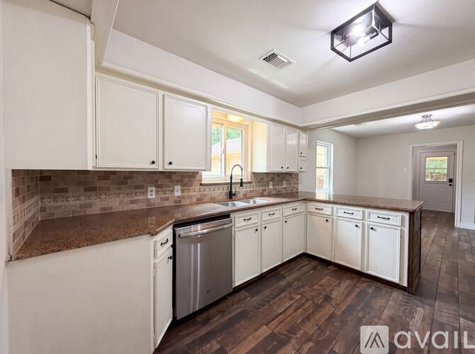 11615 Mile Dr 4 Beds Single Family Home for Rent - Photo gallery 5