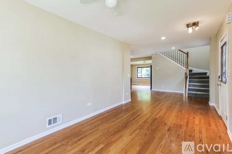 537 California Avenue 2 Beds Single Family Home for Rent - Photo gallery 2