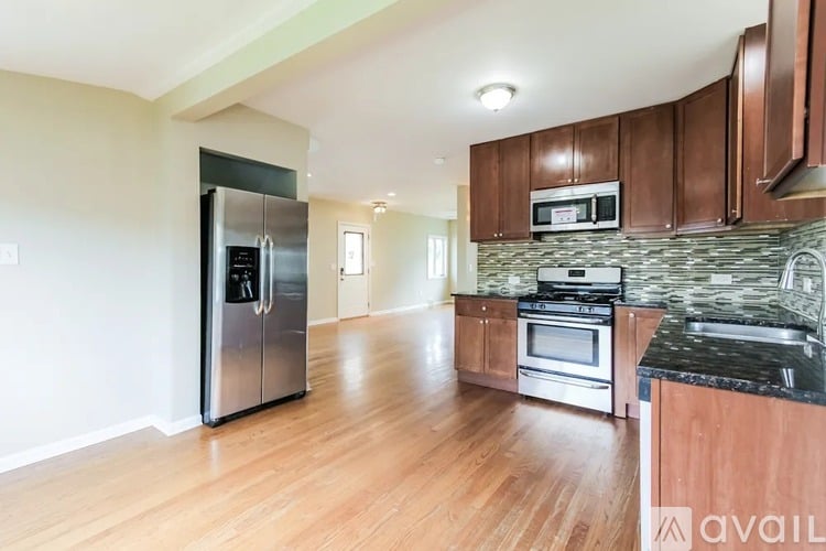 537 California Avenue 2 Beds Single Family Home for Rent - Photo gallery 3