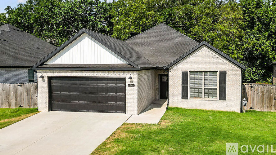 1301 Leslie Street 4 Beds Single Family Home for Rent - Photo gallery 1