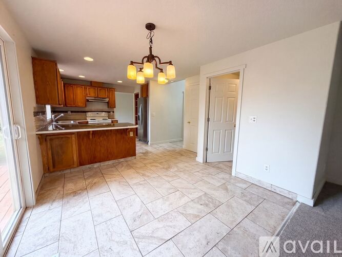 1321 NW 5th Ct 4 Beds Single Family Home for Rent - Photo gallery 3