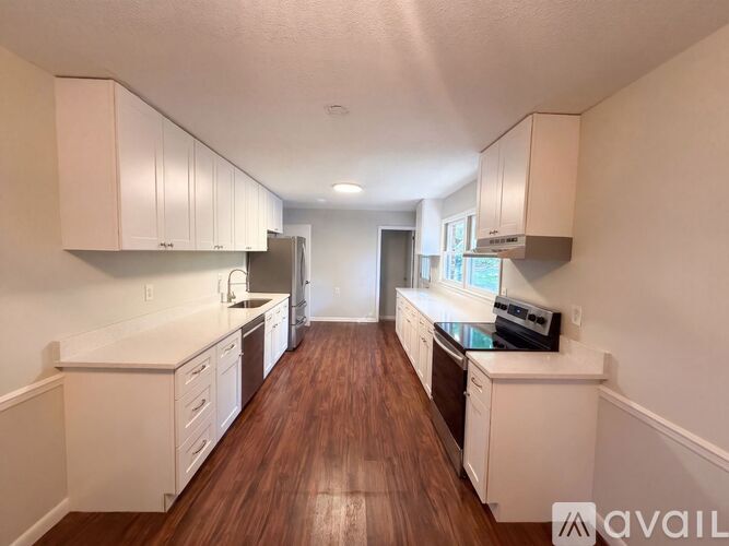 918 Hillview Dr 3 Beds Single Family Home for Rent - Photo gallery 2