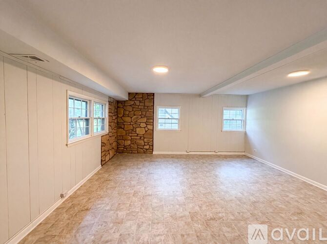 918 Hillview Dr 3 Beds Single Family Home for Rent - Photo gallery 4