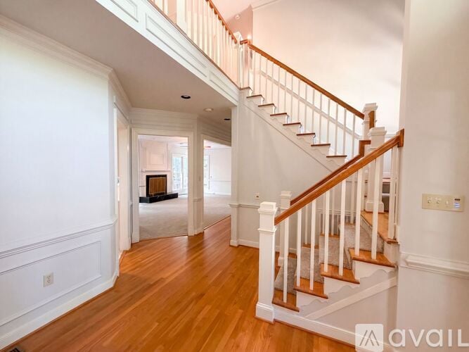 5807 Fox Briar Way 4 Beds Single Family Home for Rent - Photo gallery 4
