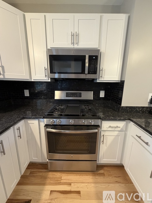 150 Kinsley Street 3 Beds Apartment for Rent - Photo gallery 2