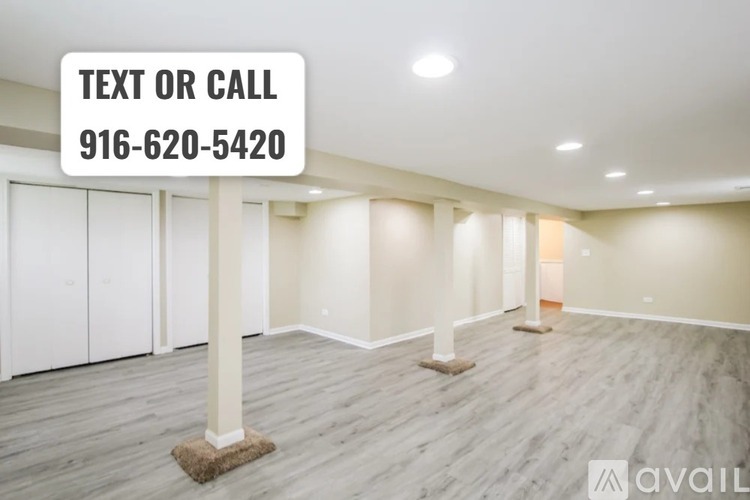 2416 N 75th Ct 3 Beds Single Family Home for Rent - Photo gallery 3