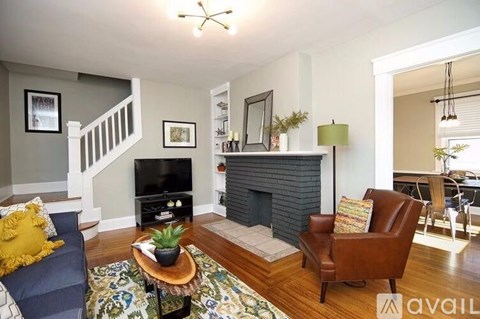 4067 Paxton Ave 2 Beds Apartment for Rent