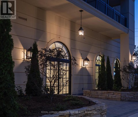 PH02 - 38 EARLINGTON AVENUE 3 Beds Apartment for Rent