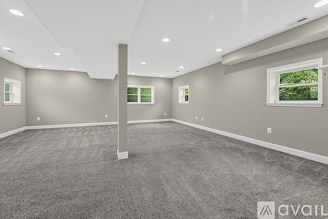 2001 Jeanne Ave 4 Beds Apartment for Rent