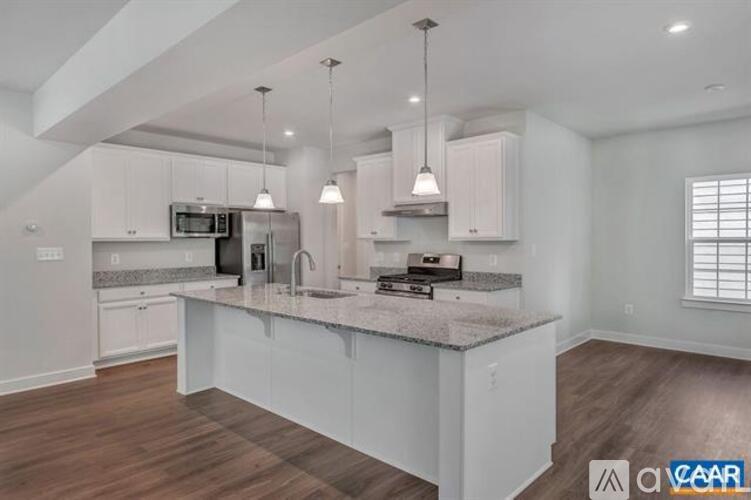 3402 Steamer Dr 4 Beds Single Family Home for Rent - Photo gallery 3