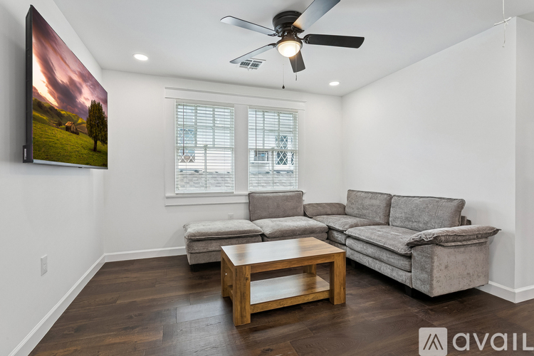 2027 Calhoun St 3 Beds Single Family Home for Rent - Photo gallery 4