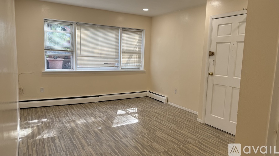 88-11 Pitkin Avenue 1 Apartment for Rent - Photo gallery 2