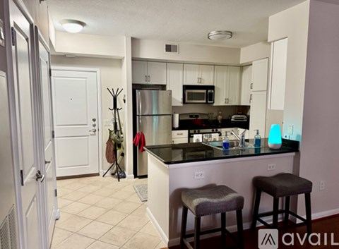 1021 North Garfield Street 2 Beds Apartment for Rent