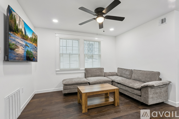 2025 Calhoun St 3 Beds Single Family Home for Rent - Photo gallery 4