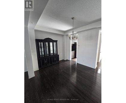 12 - 12 UTOPIA WAY N 4 Beds Home, Townhouse for Rent - Photo gallery 2