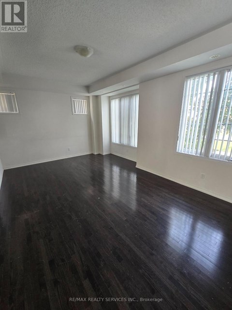 12 - 12 UTOPIA WAY N 4 Beds Apartment for Rent