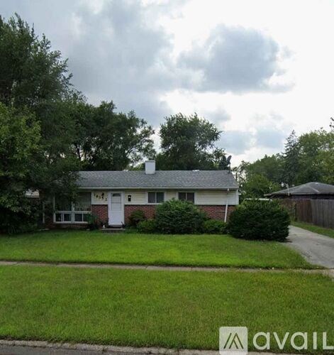 16352 Oxford Dr 3 Beds Apartment for Rent