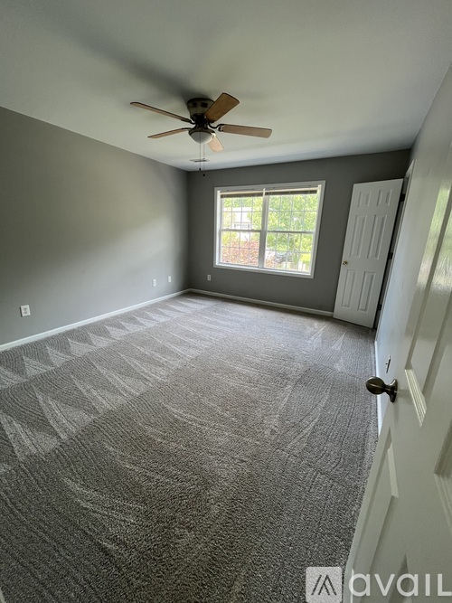 201 Springfield Circle 3 Beds Townhouse for Rent - Photo gallery 2