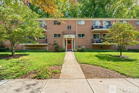 10637 Weymouth Street 3 Beds Apartment for Rent