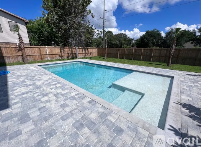 4547 Luke Avenue 7 Beds Single Family Home for Rent - Photo gallery 3