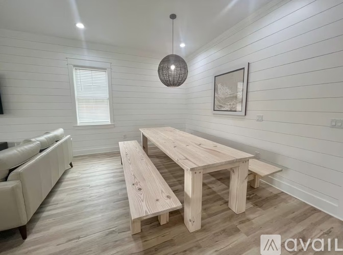 4547 Luke Avenue 7 Beds Single Family Home for Rent - Photo gallery 5