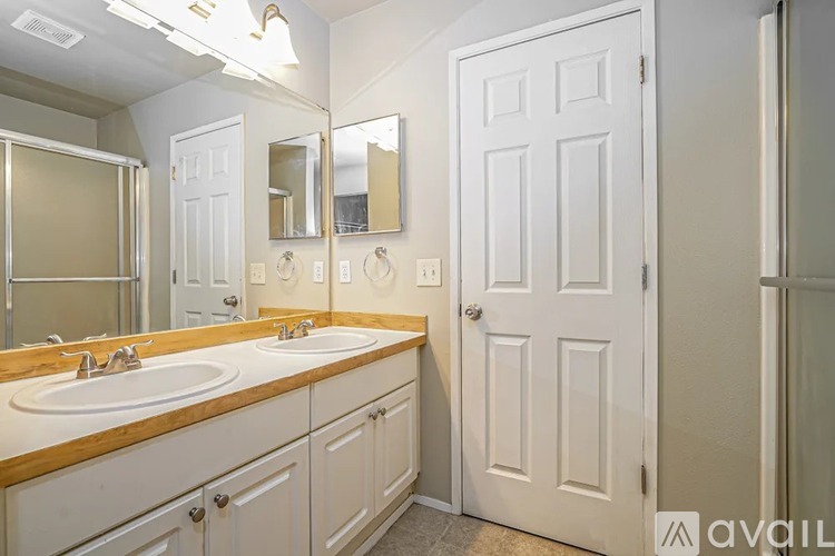309 South 11th Street 3 Beds Single Family Home for Rent - Photo gallery 2