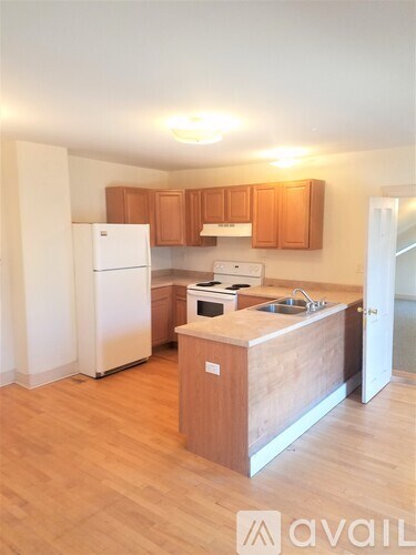 97 N Winooski Ave 4 Beds Apartment for Rent