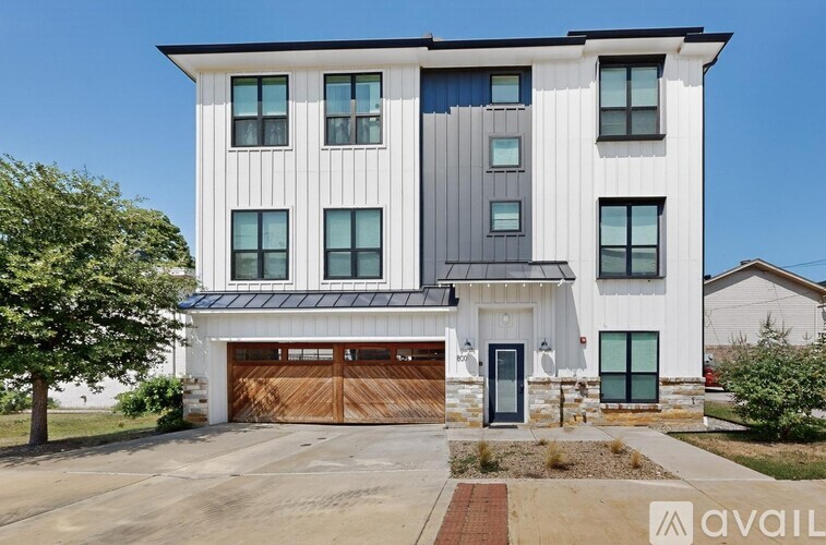 800 South Welch Street 1 Apartment for Rent - Photo gallery 1