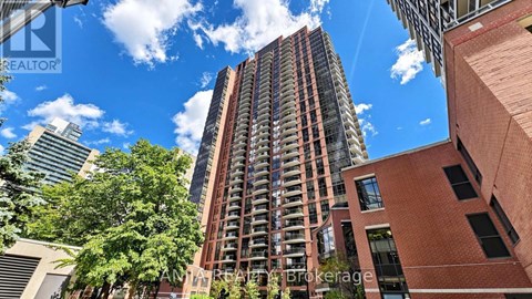 2010 - 33 SHEPPARD AVENUE E 2 Beds Apartment for Rent