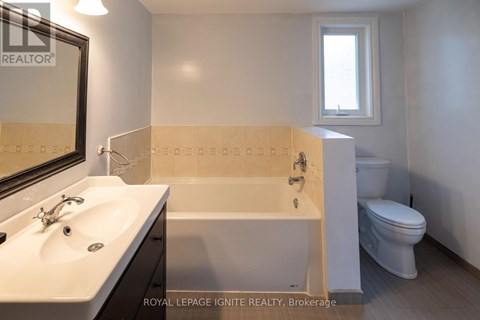 271 CONLINS ROAD 3 Beds Apartment for Rent