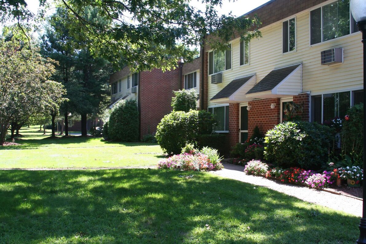 259 Fernbank Rd 1 Apartment for Rent - Photo gallery 3