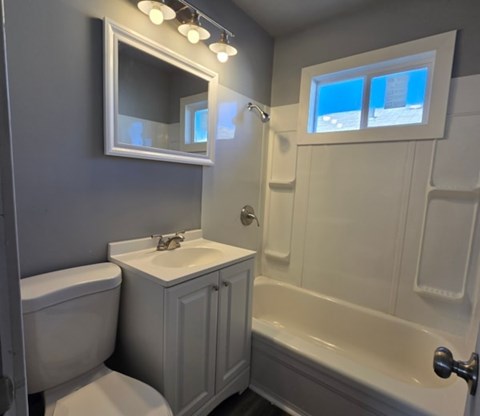 1622 Ohio St. 3 Beds Apartment for Rent