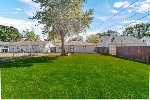 730 Clinton Street 3 Beds Apartment for Rent